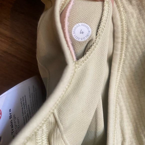 Lululemon Ebb To Train Bra *Medium Support, C/D Cups - Picture 8 of 12